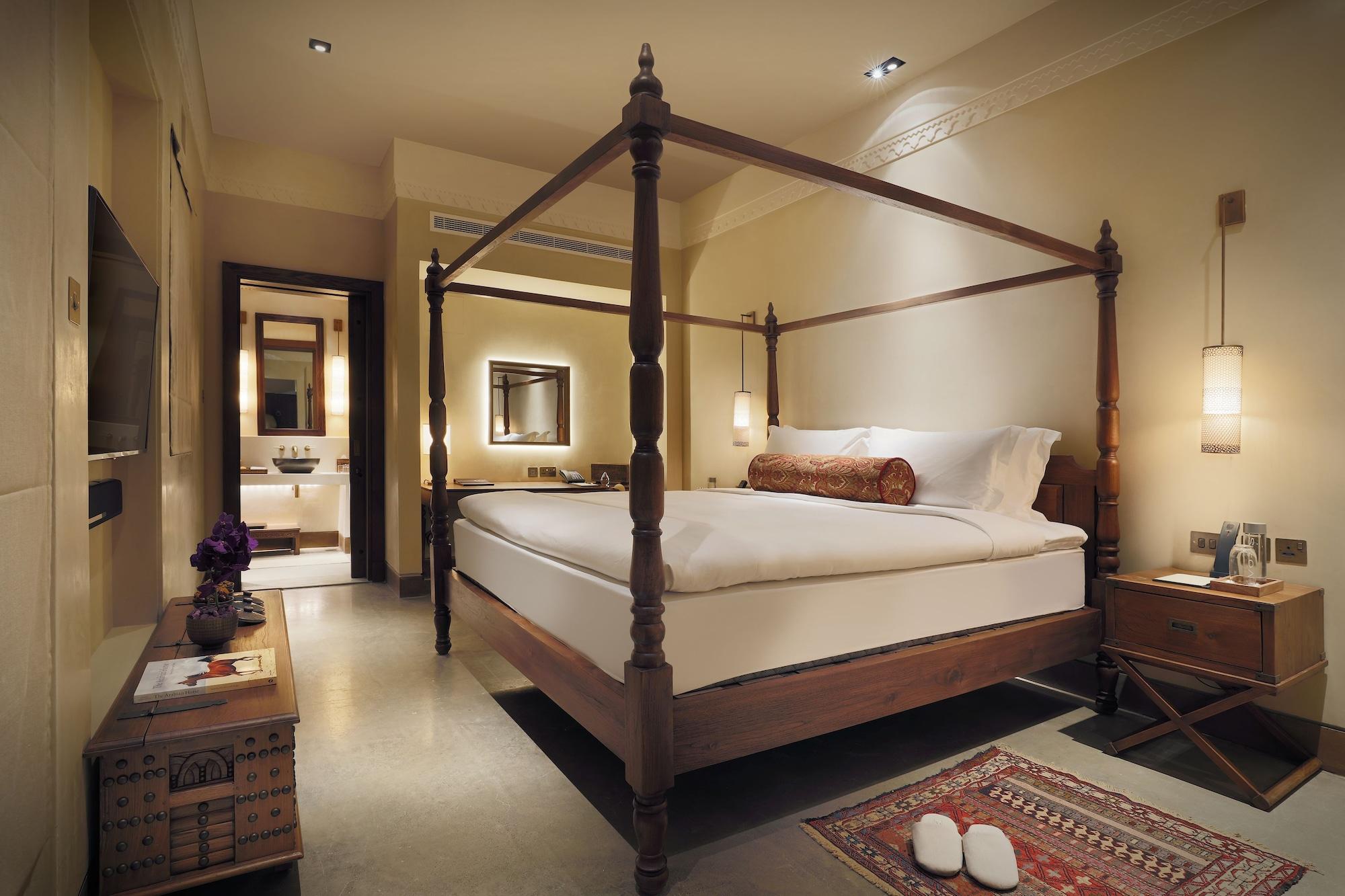 Hotel The Chedi Al Bait, Charjah Extérieur photo A bedroom at the Taj Mahal Palace