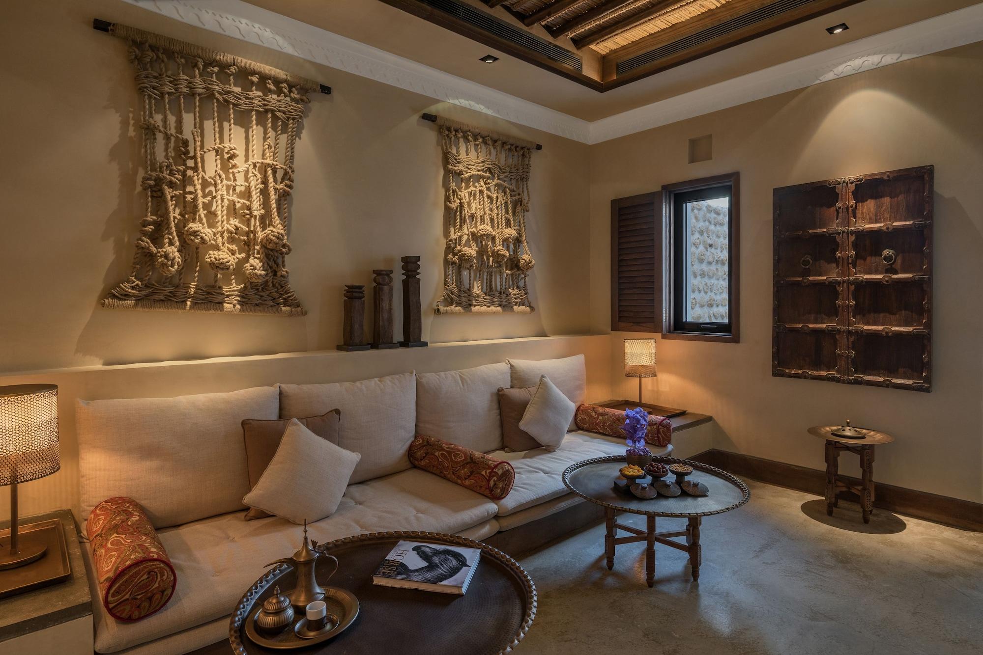 Hotel The Chedi Al Bait, Charjah Extérieur photo The Library