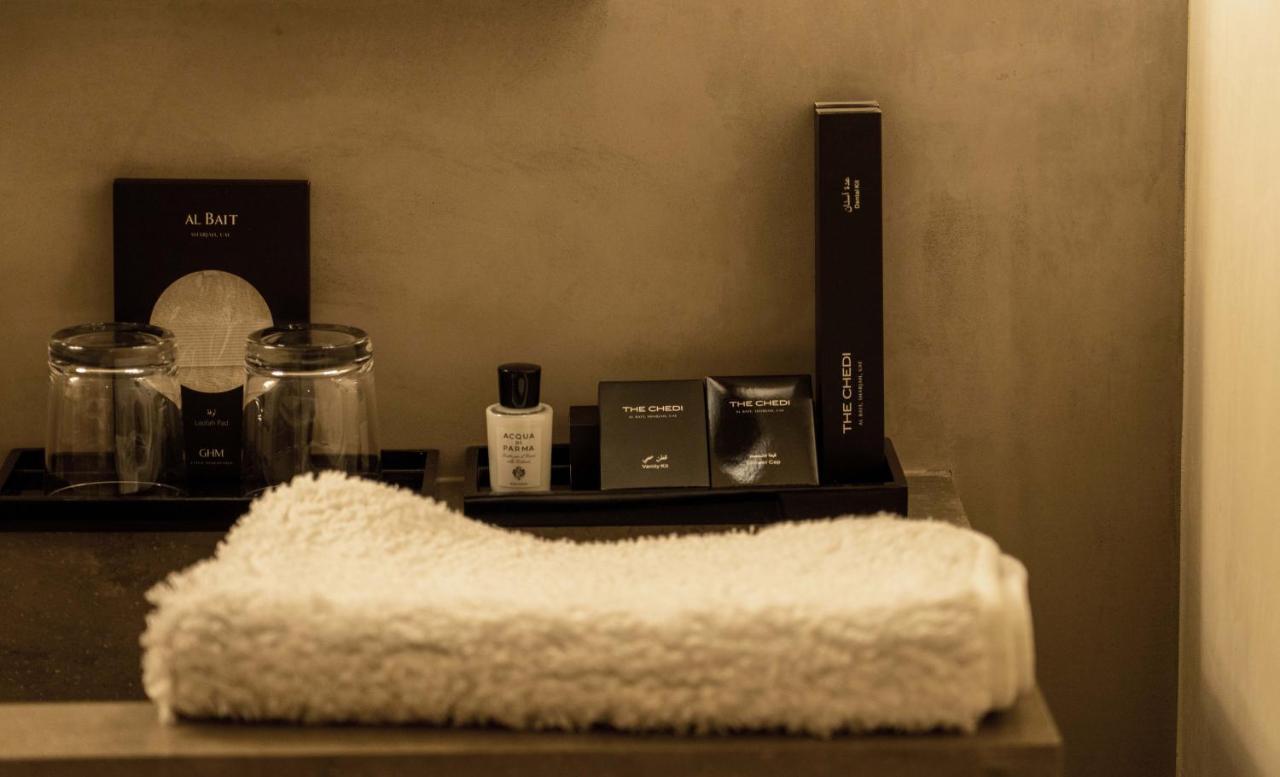 Hotel The Chedi Al Bait, Charjah Extérieur photo A folded towel