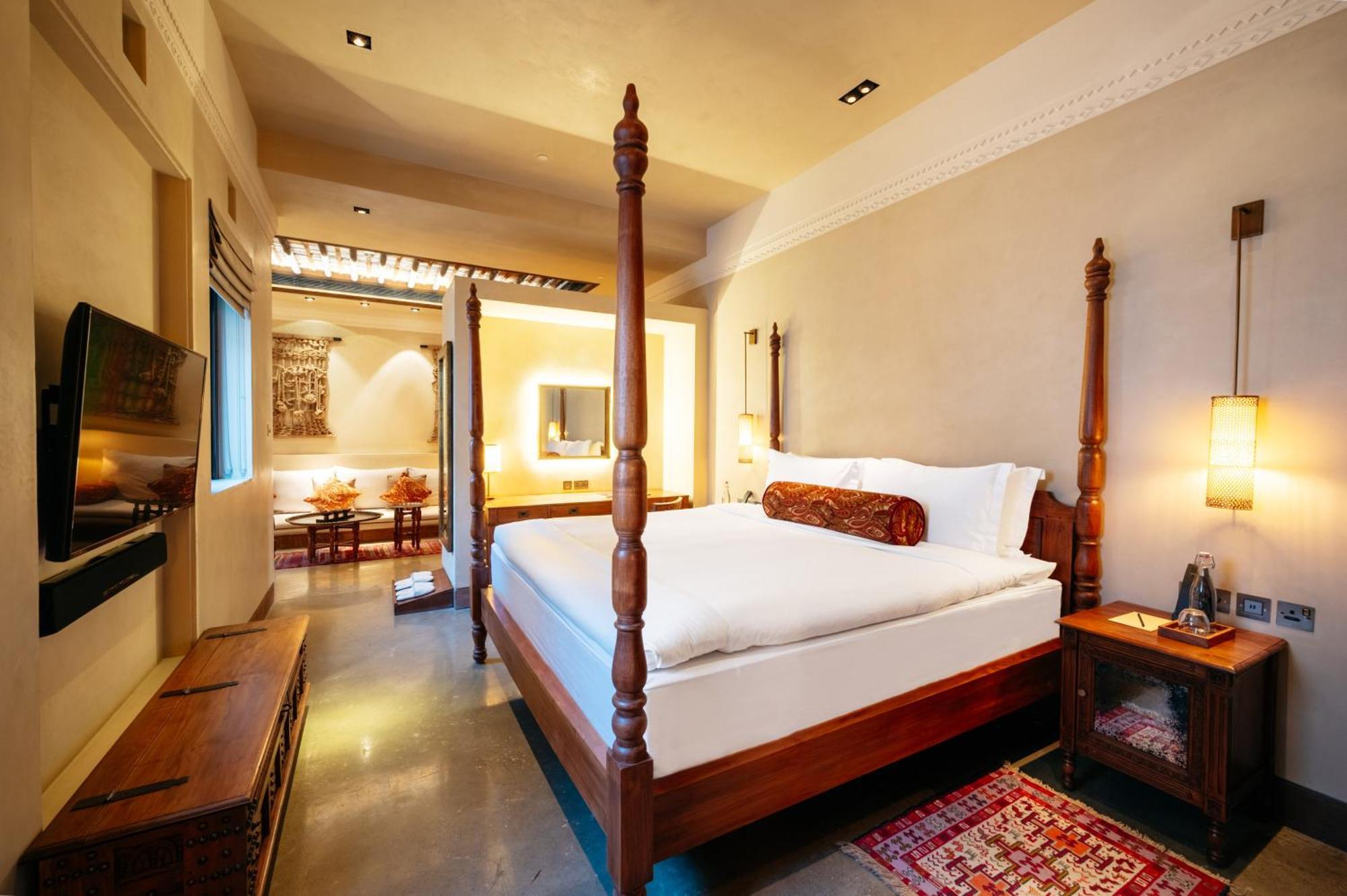 Hotel The Chedi Al Bait, Charjah Extérieur photo A bedroom at the hotel