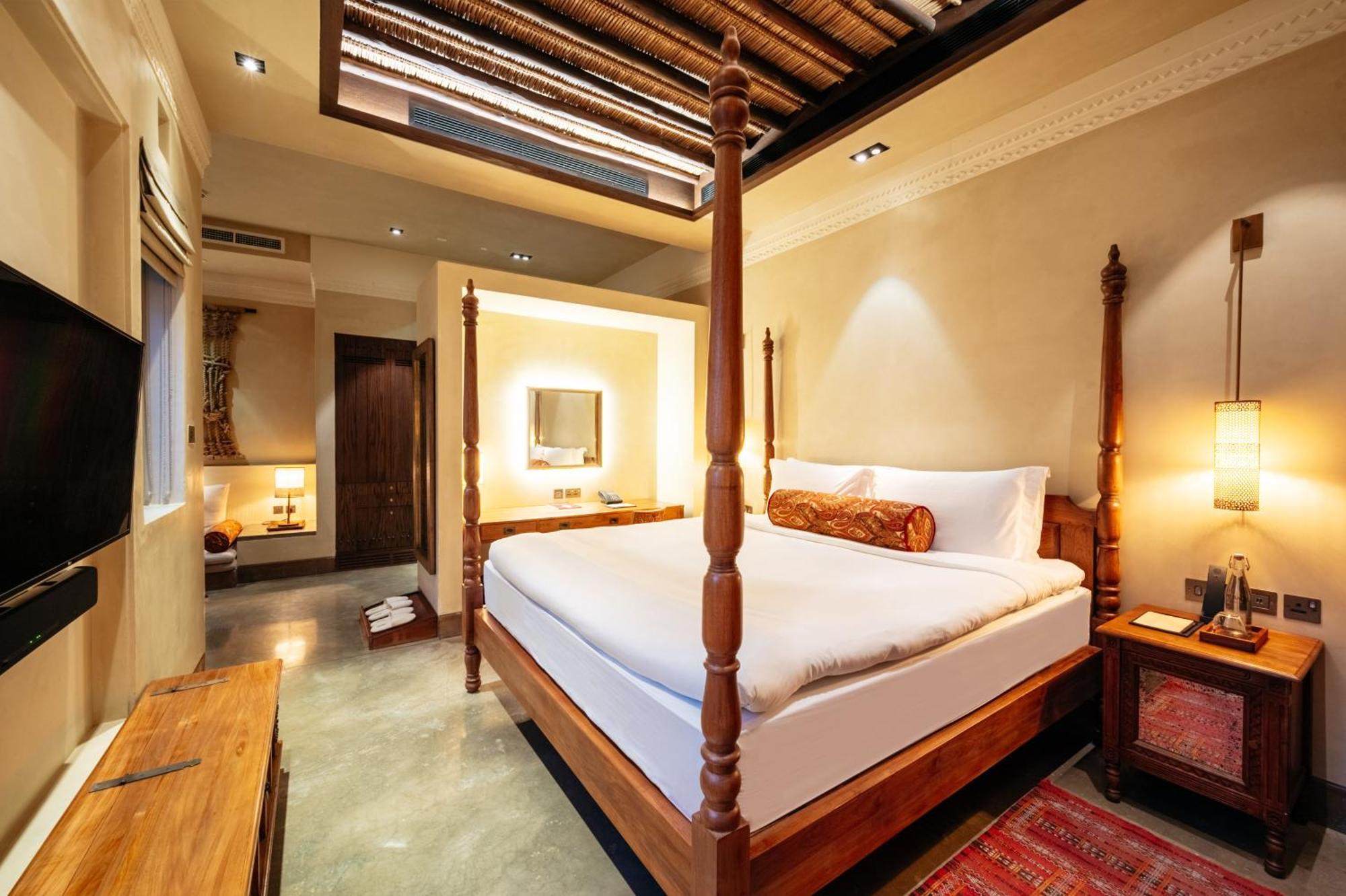 Hotel The Chedi Al Bait, Charjah Extérieur photo A room at the hotel